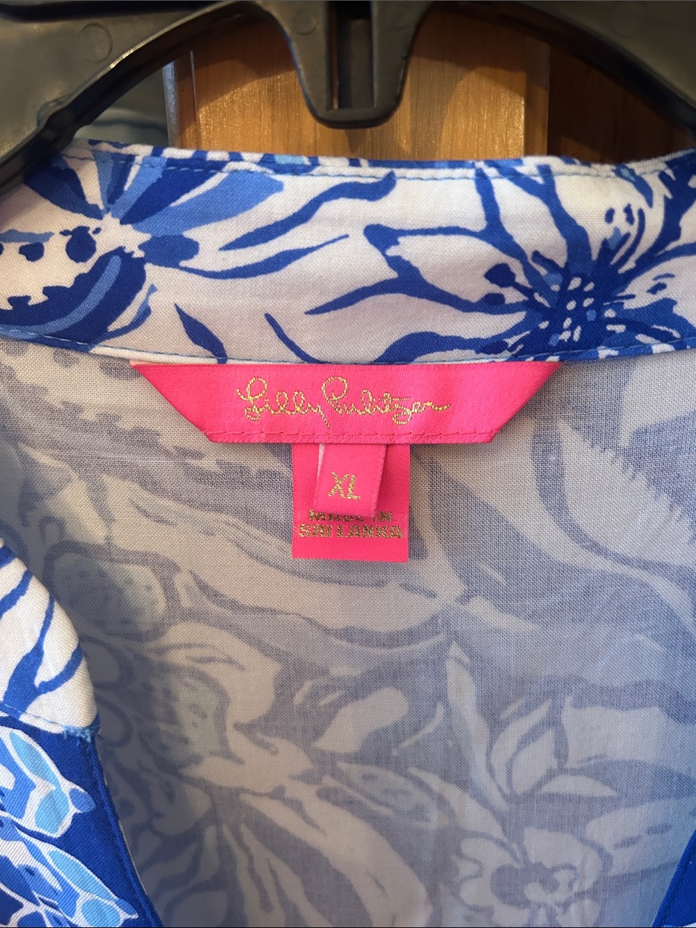 Lilly Pulitzer Blue & White Floral Blouse - Picture 2 of 5